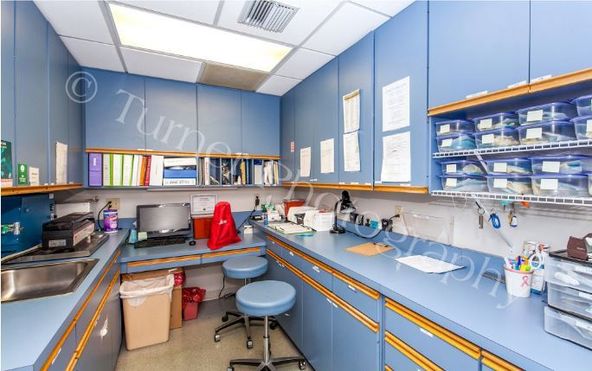 Englewood FL Medical Office Condo: 900 Pine St # 122 # 123, Englewood, FL 34223